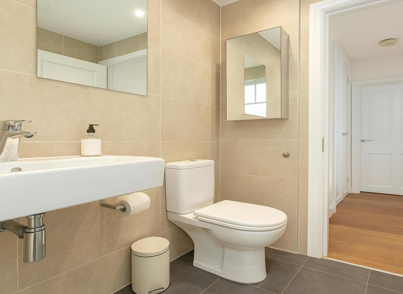 Modern 2 Bed Flat In Primrose Hill