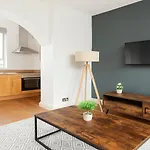 Modern 2 Bed Flat In Primrose Hill